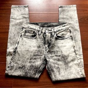 Levi’s Gray Stonewash 512s